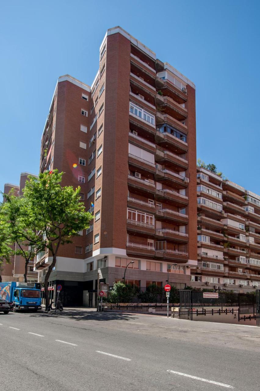 Chamberi III Apartment Madrid Bagian luar foto